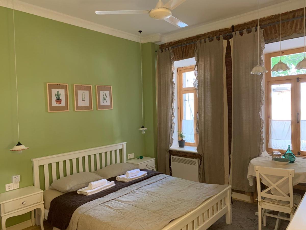 Apartamento Cozy&Stylish Jonjoli Tiflis Exterior foto